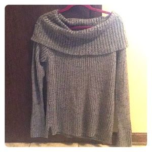 Corel neck sweater